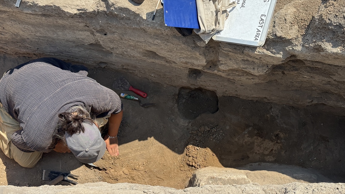 Çatalhöyük'te 8 Bebek İskeleti Bulundu