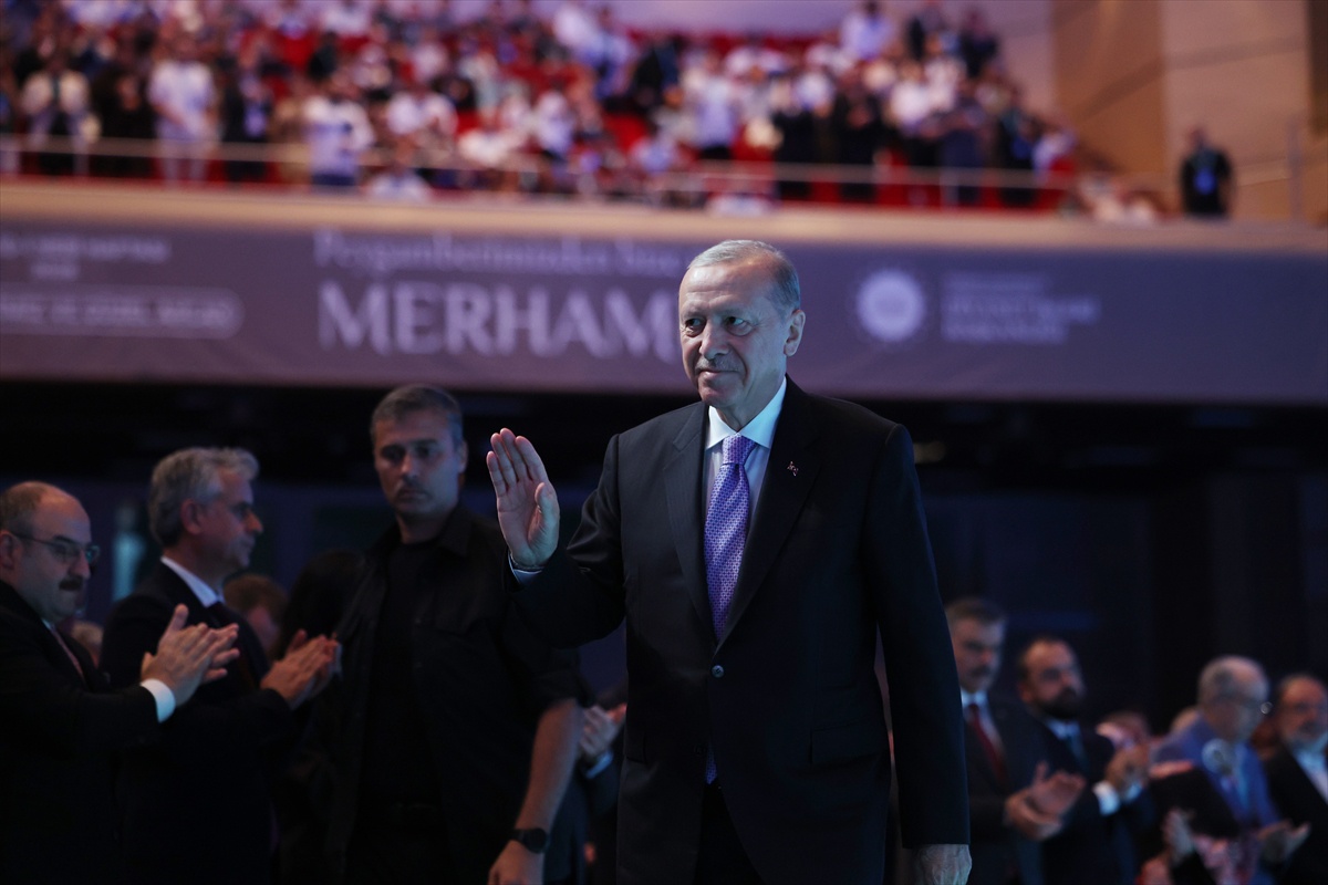 Erdoğan: Ümmet Yeniden Kenetlensin