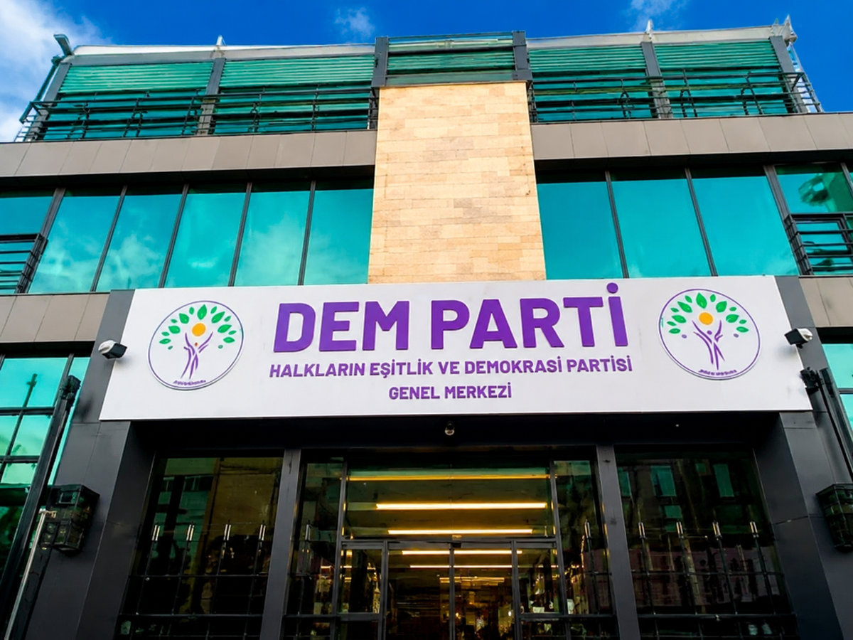 DEM Parti'den Kemal Öztürk'e 'Nusayri' sözleri nedeniyle suç duyurusu çağrısı