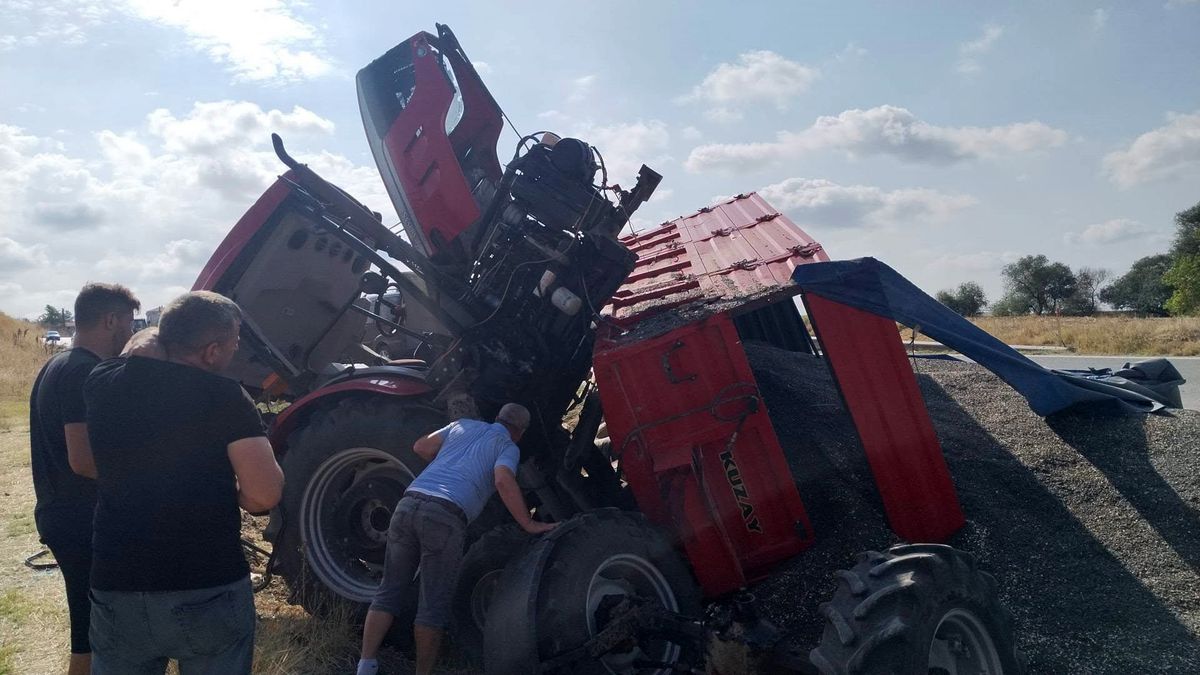 Uzunköprü'de Traktör Kazası: 1'i Ağır 2 Yaralı