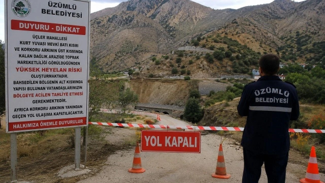 erzincanda toprak kaymasi 6 ba 20182734 8518 1 m