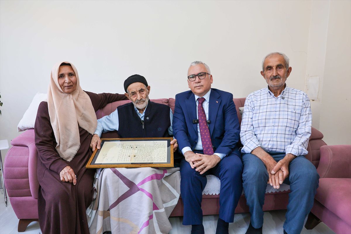 Sivas'ta Tarihi Mektuplar Sahiplerine Ulaşıyor