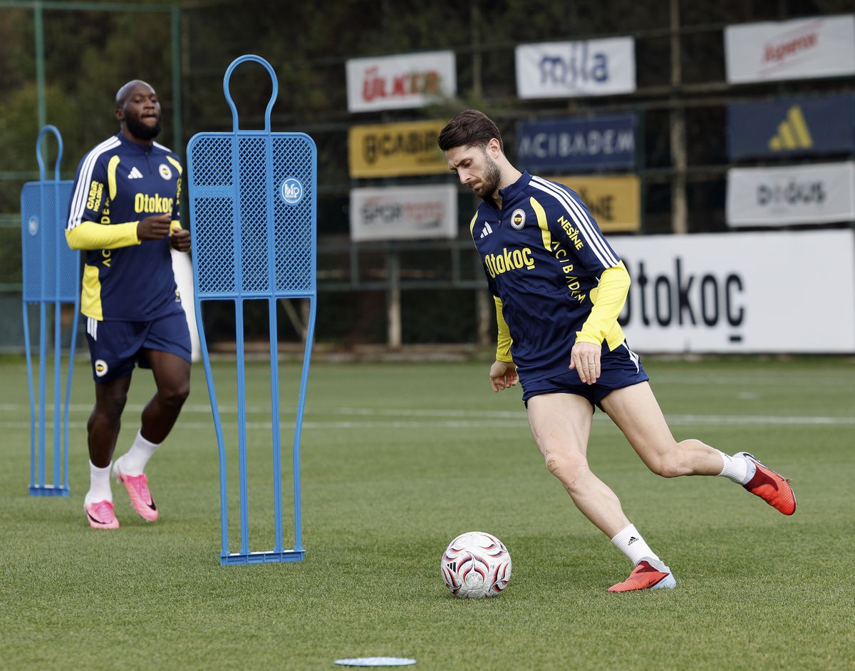 Fenerbahçe, Samsunspor Maçı Hazırlıklarına Devam Ediyor
