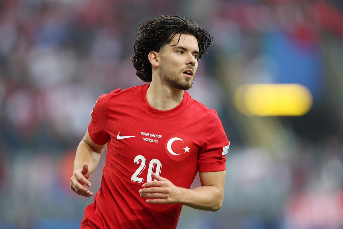 Ferdi Kadıoğlu, Fenerbahçe'ye geri mi dönüyor?