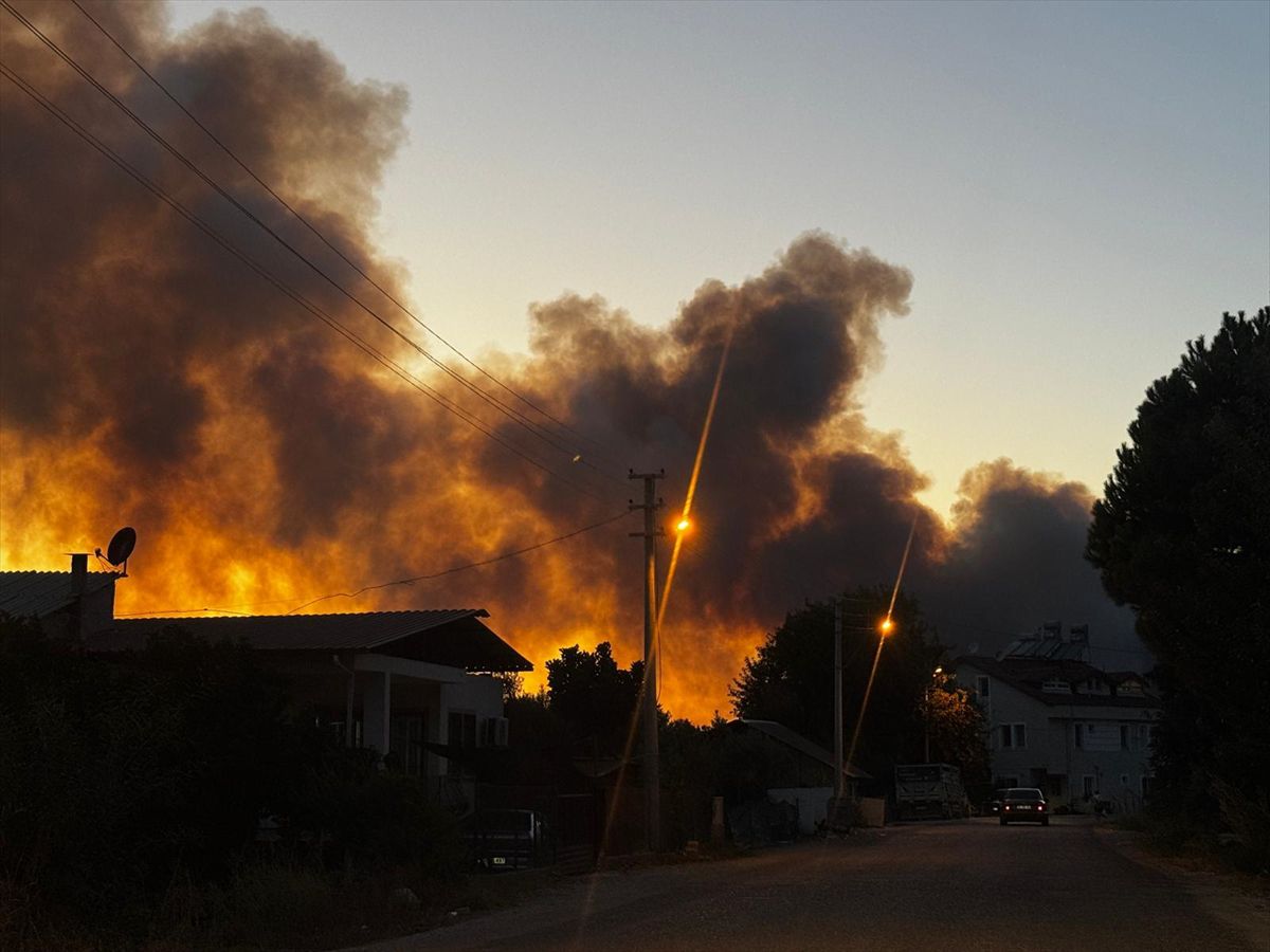 Fethiye'de Orman Yangınına Müdahale