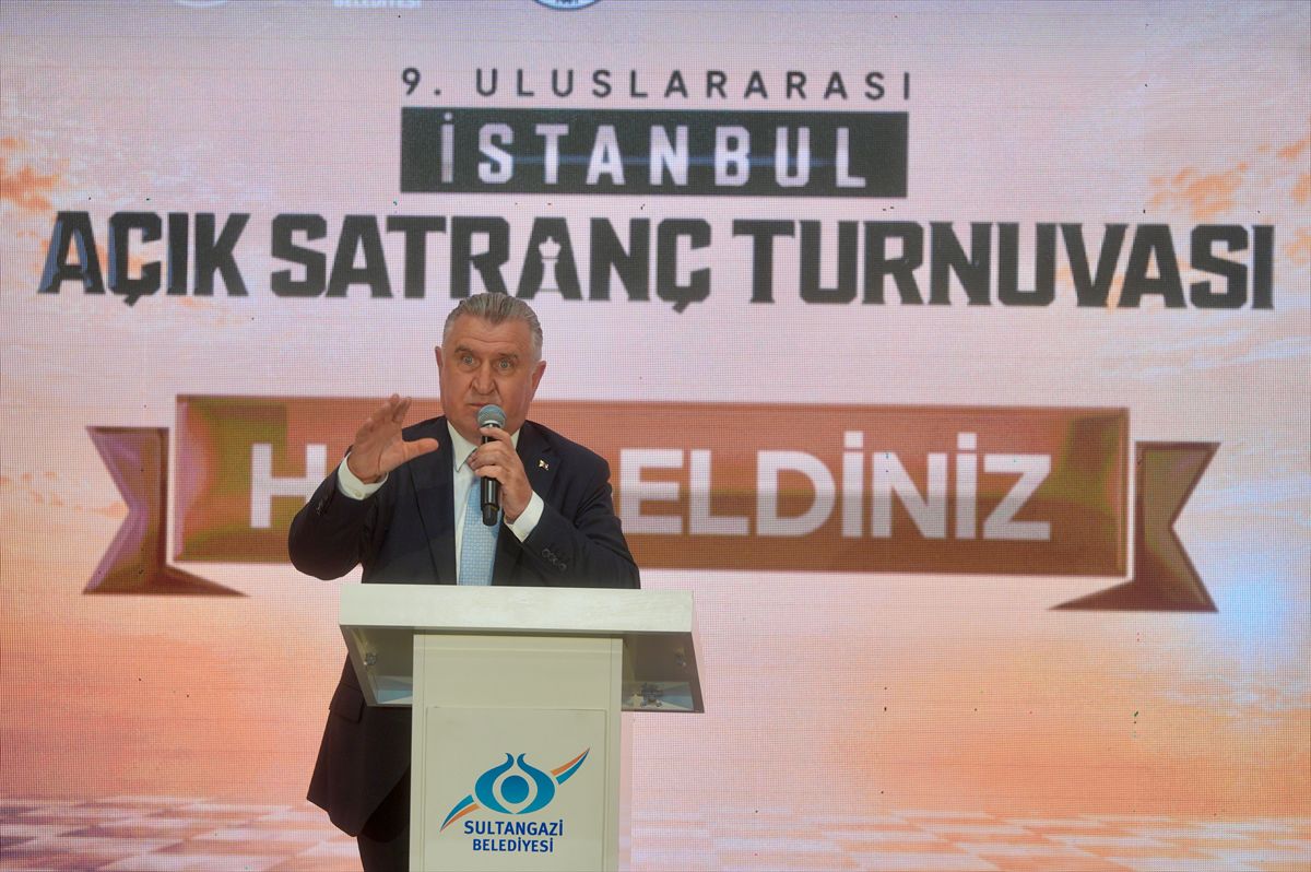 Bakan Bak, İstanbul Open Satranç Turnuvası'nı Başlattı