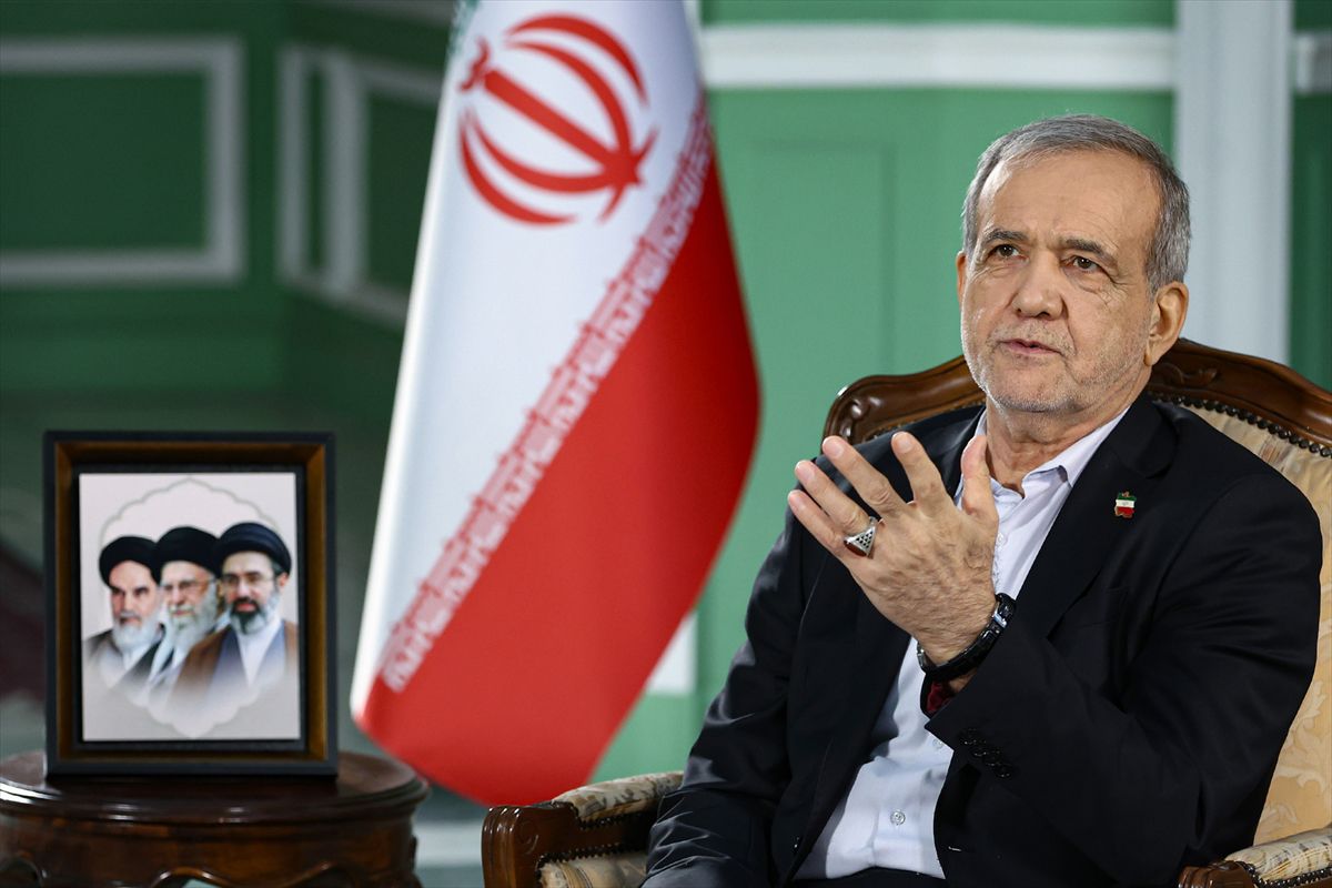 Pezeşkiyan: ABD taahhütlerini yerine getirirse Hürmüz açılır