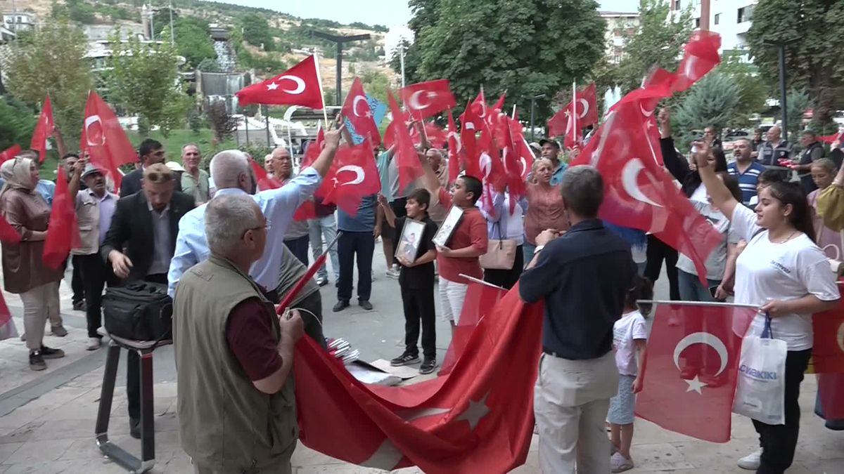İYİ Parti Malatya'dan Çerçeve Yasa'ya yürüyüşlü tepki