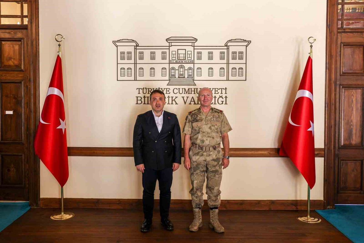 Bilecik'te Jandarma Eğitim Komutanı Valiyi Ziyaret Etti