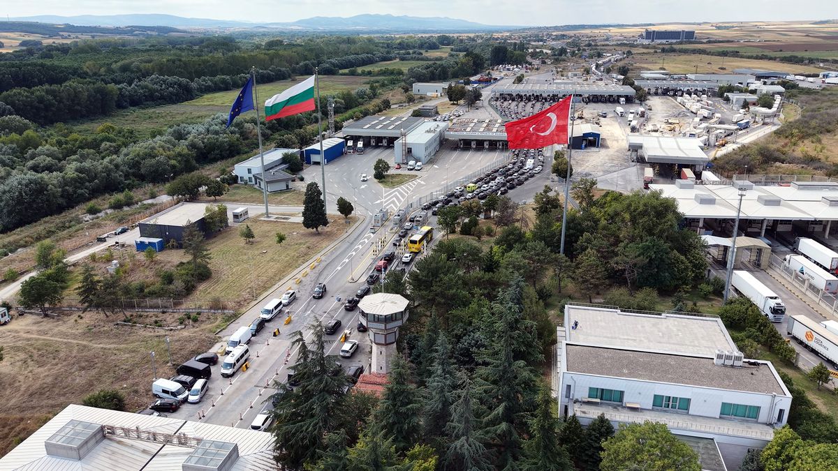 Kapıkule'de Son 3 Yılın Araç Çıkış Rekoru Kırıldı