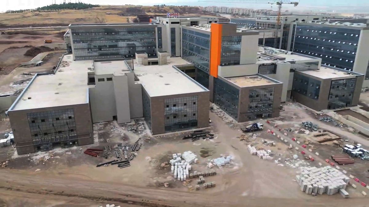 Diyarbakır Şehir Hastanesi'nde sona gelindi: Yüzde 98 tamamlandı