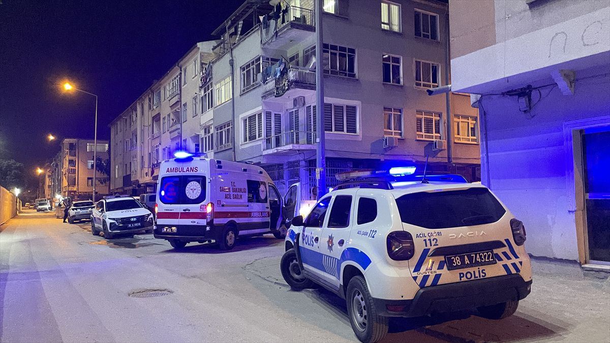 Kayseri'de Ayakkabıcı Dükkanında Ölü Bulundu