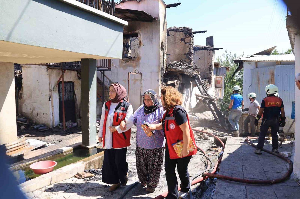 Kemaliye'de Yangın Mağdurlarına Psikososyal Destek