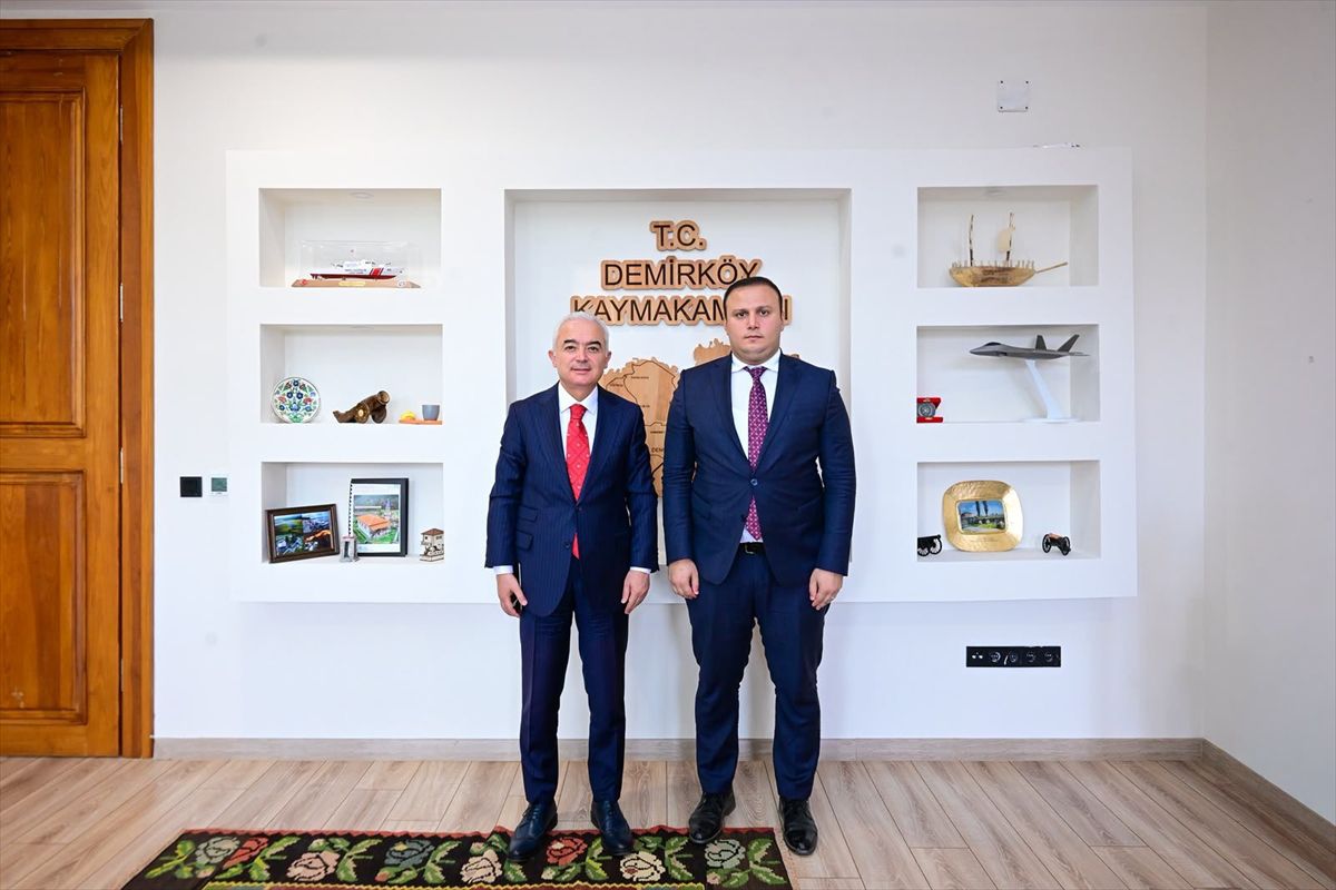 Vali Turan'dan Kaymakam Erdem'e başarı ziyareti