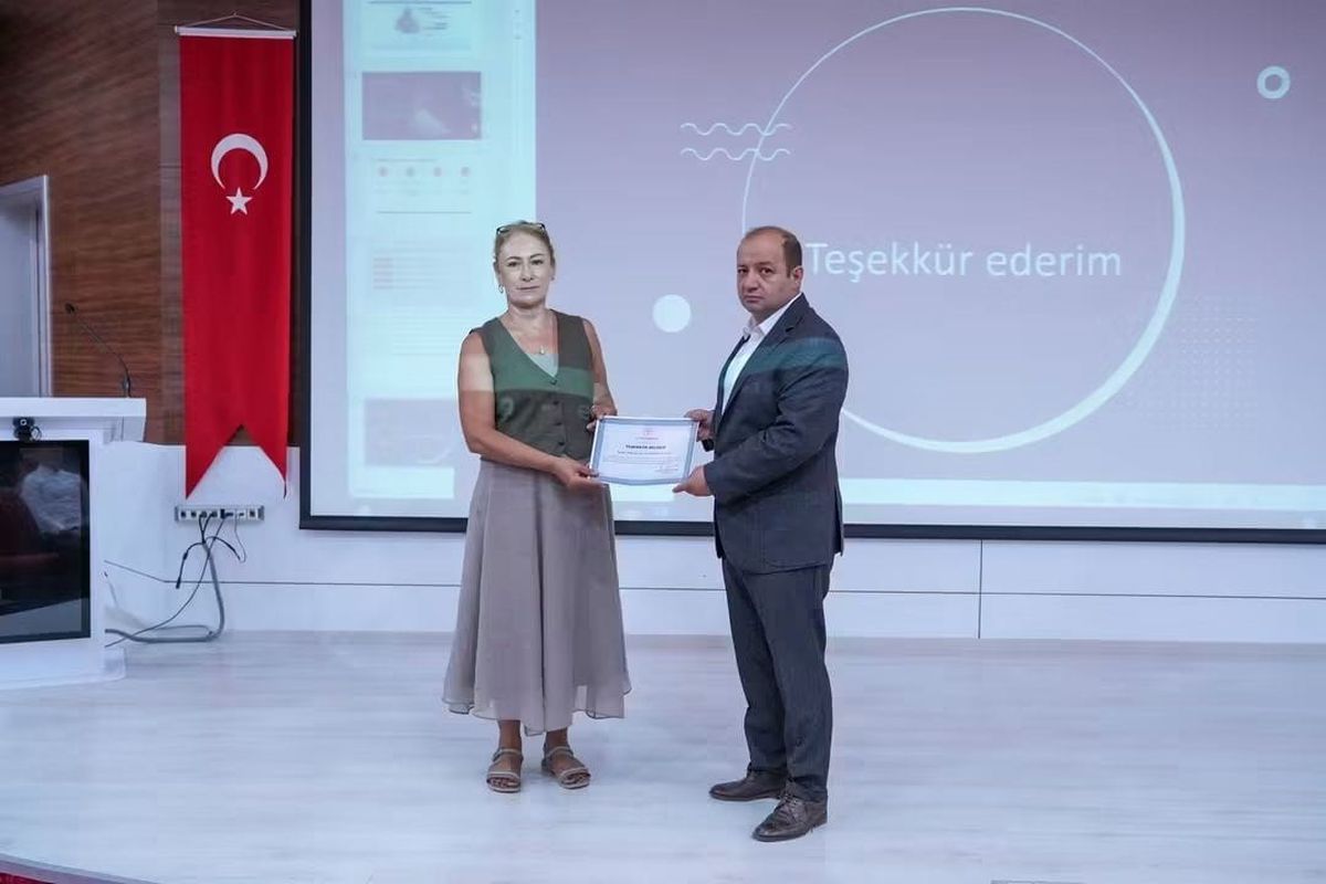 Manisa'da Bağımlılıkla Mücadele Toplantısı: Ailelerin Rolü ve Destek Süreçleri Ele Alındı