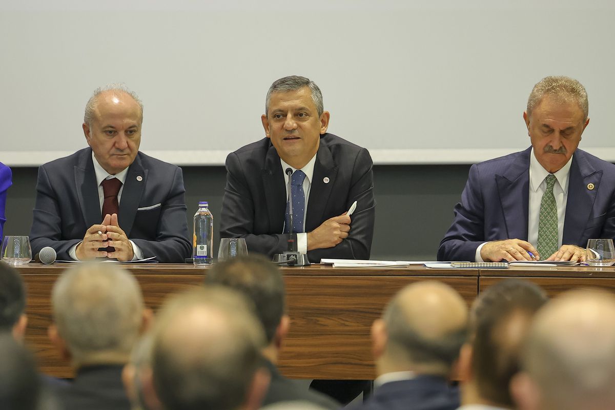 Özgür Özel, Gebze'de Sanayicilerle Buluştu