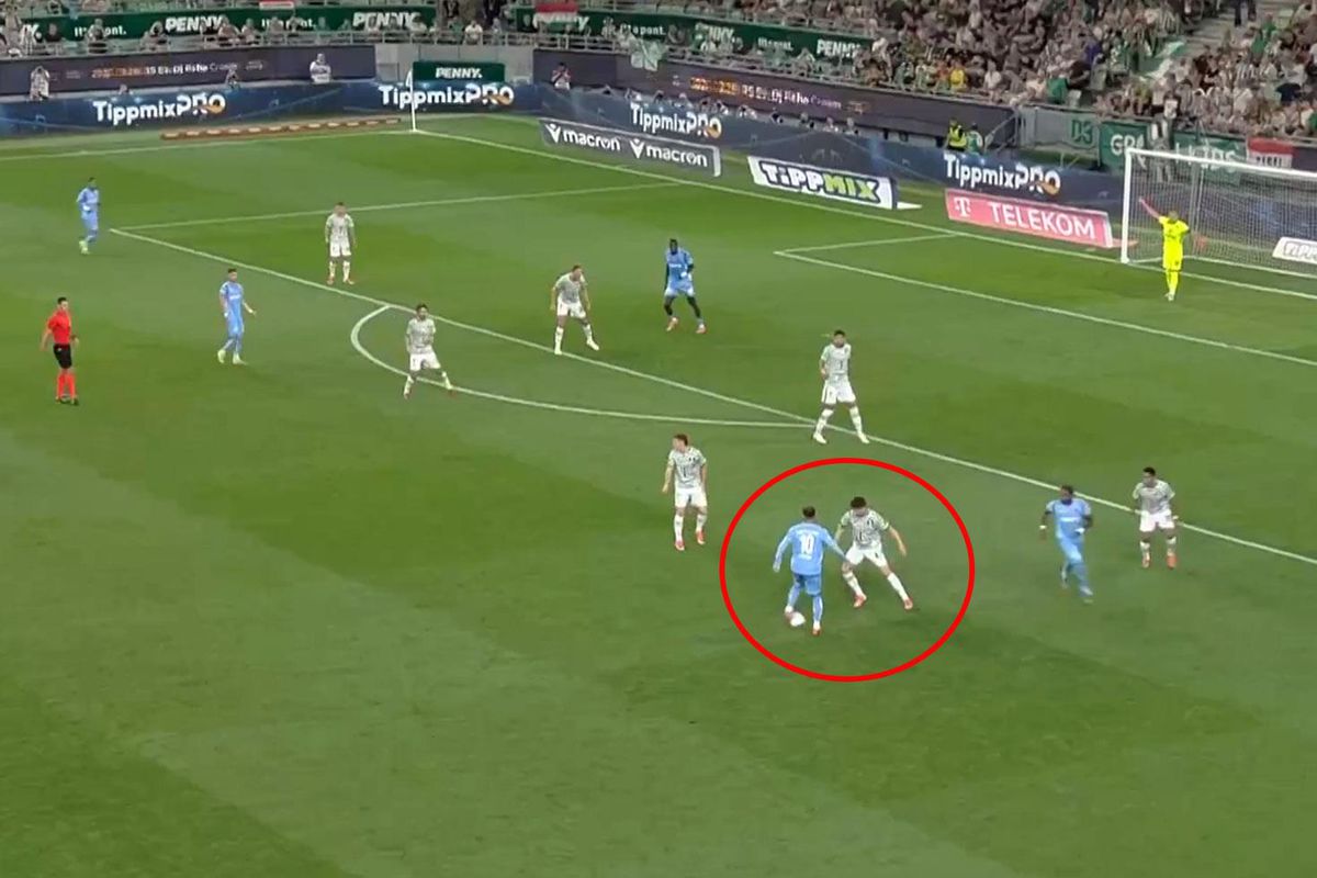 Salah'ın hareketine spikerin verdiği tepki alay konusu oldu