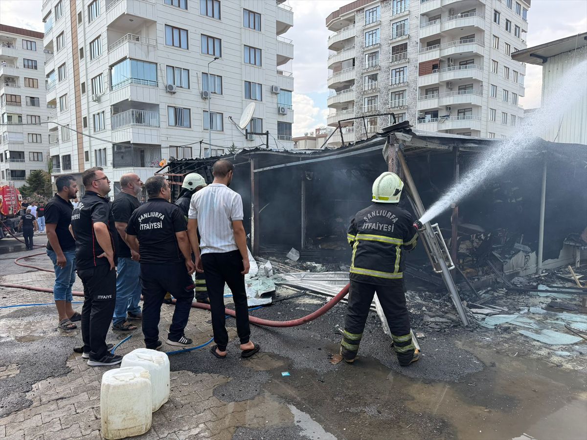 Şanlıurfa'da Oto Yıkamada Yangın