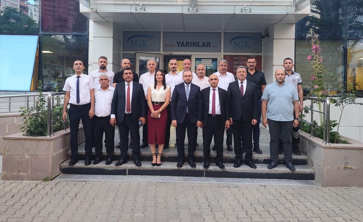 SGK Başkanı Siirt'te Çalışmaları İnceledi