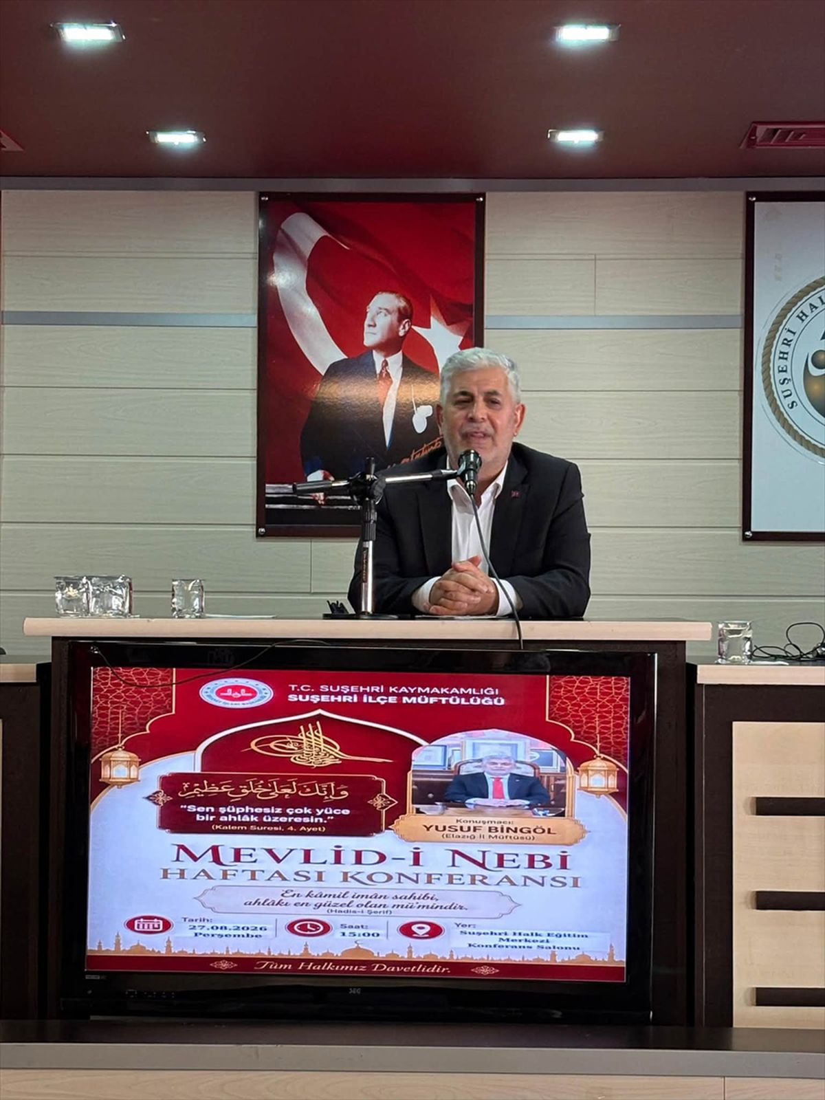 Suşehri'nde Mevlid-i Nebi Konferansı