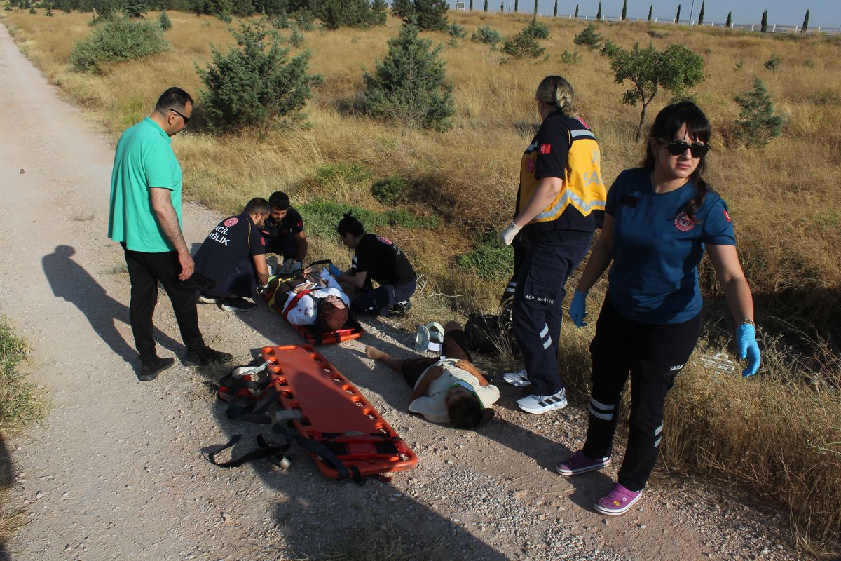 Aksaray'da Tatil Yolcusu Ailenin Kazası: 5 Yaralı