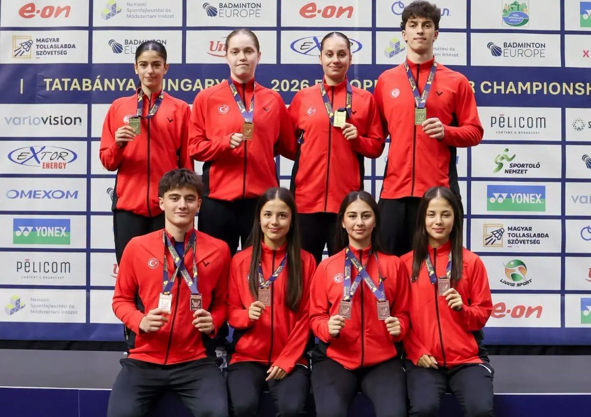 Milli badmintoncular Avrupa'da 2 altın, 2 bronz kazandı