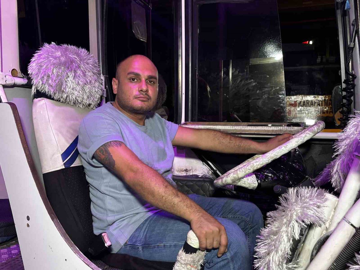 Ambulans şoföründen otobüs şoförüne yumruklu saldırı
