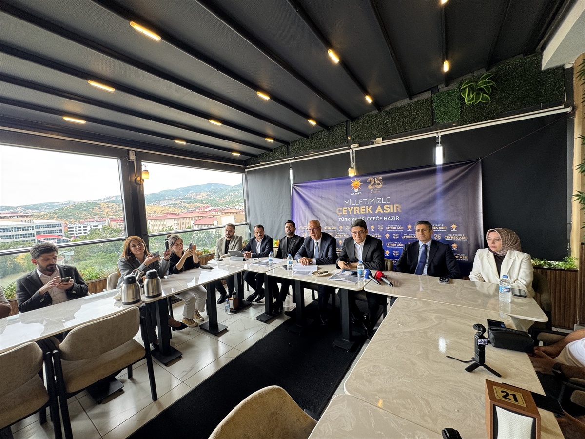 Bingöl'de AK Parti milletvekilleri basınla buluştu