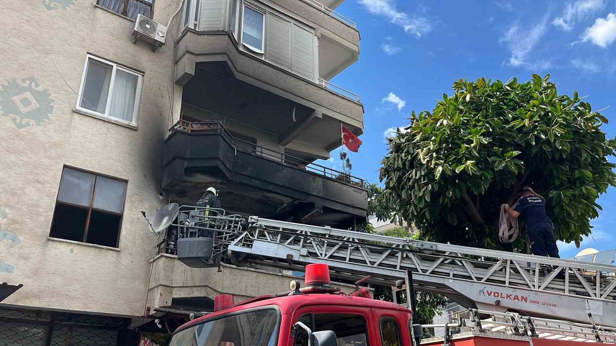 Alanya'da yangın: 3 çocuk dumandan etkilendi