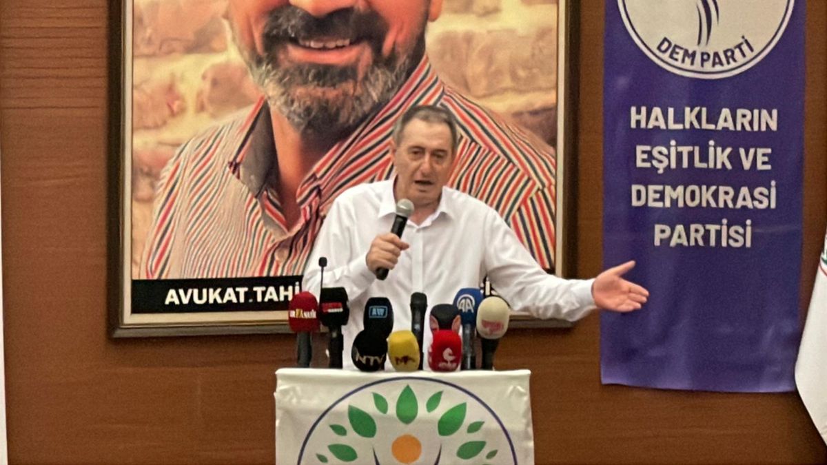 Bakırhan: Kürt meselesi siyasi zeminde çözülmeli