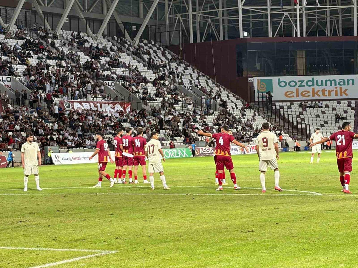 Elazığspor, Malatya Yeşilyurtspor ile 2-2 Berabere Kaldı