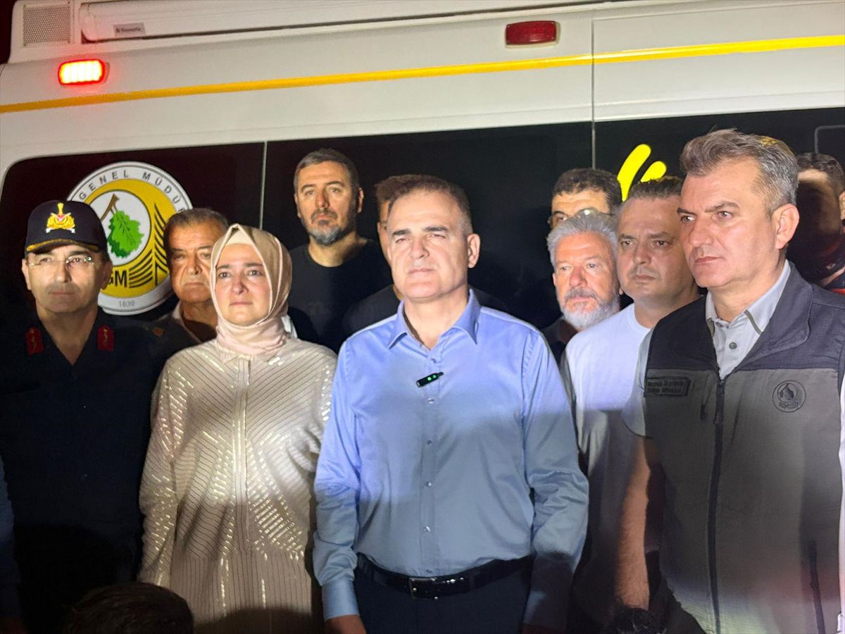 Muğla'da 10 Orman Yangını Kontrol Altına Alındı