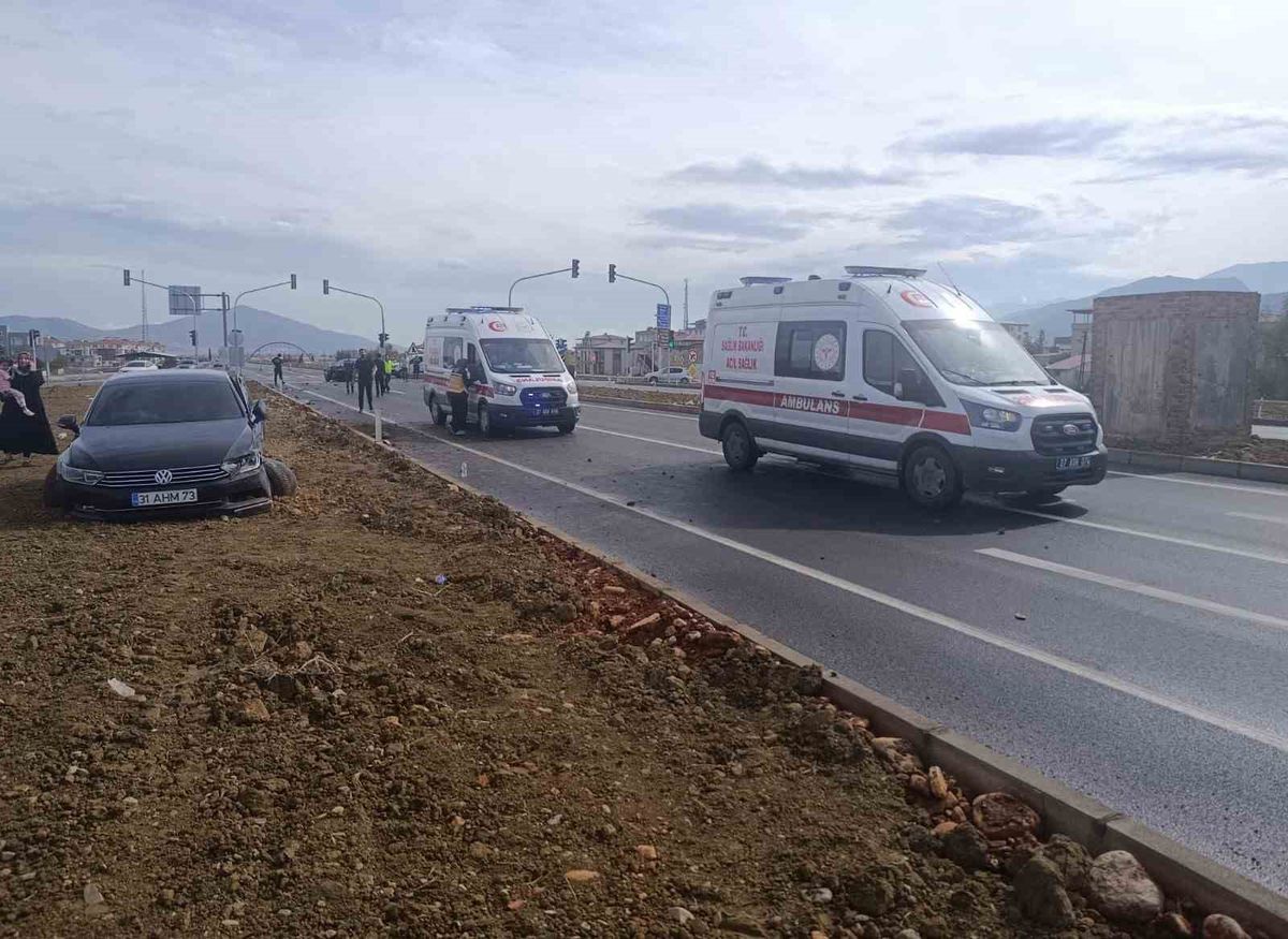 İslahiye'de maddi hasarlı kaza: 6 yaralanmadı