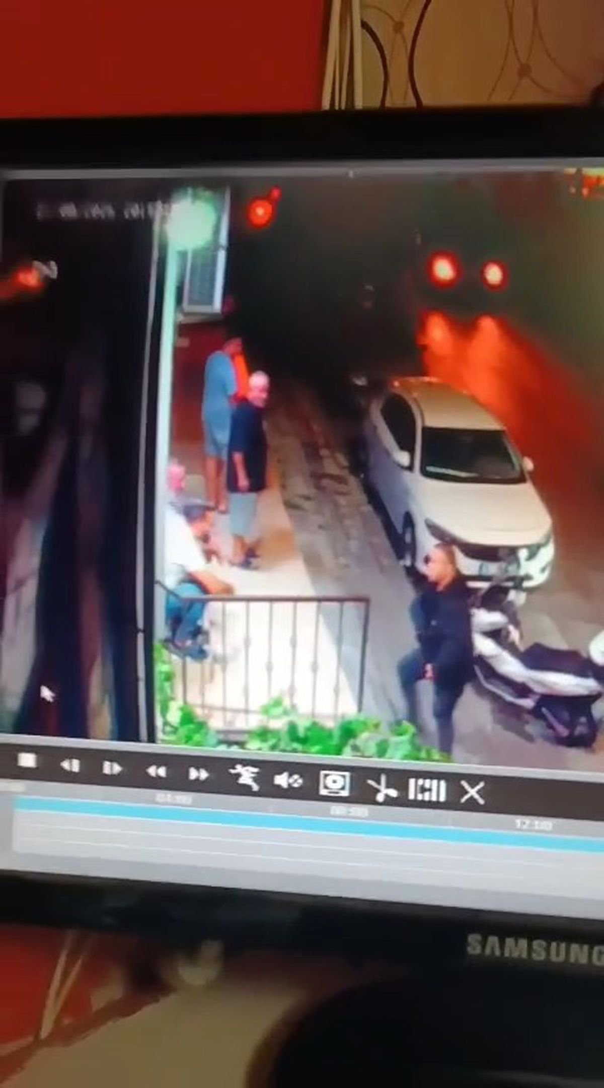 Gaziosmanpaşa'da Oyun Salonuna Silahlı Saldırı: Akraba Tutuklandı