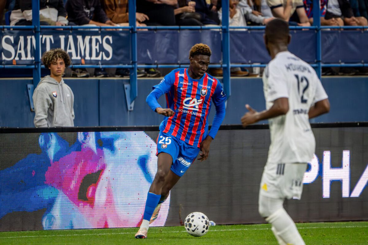 Göztepe, Caen'in Yıldızı Bagbema İçin Transfer Yarışında