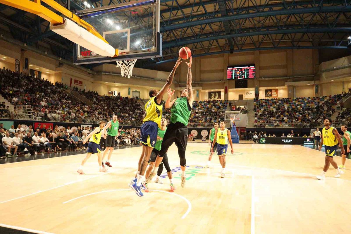 Körfez Basket'ten Fenerbahçe'ye Hazırlık Maçında 82-70'lik Üstünlük