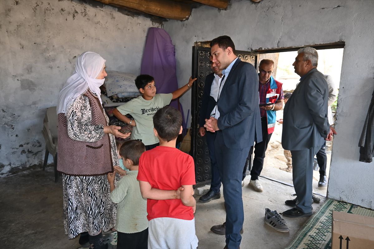Hizan Kaymakamı köy ziyaretlerinde bulundu
