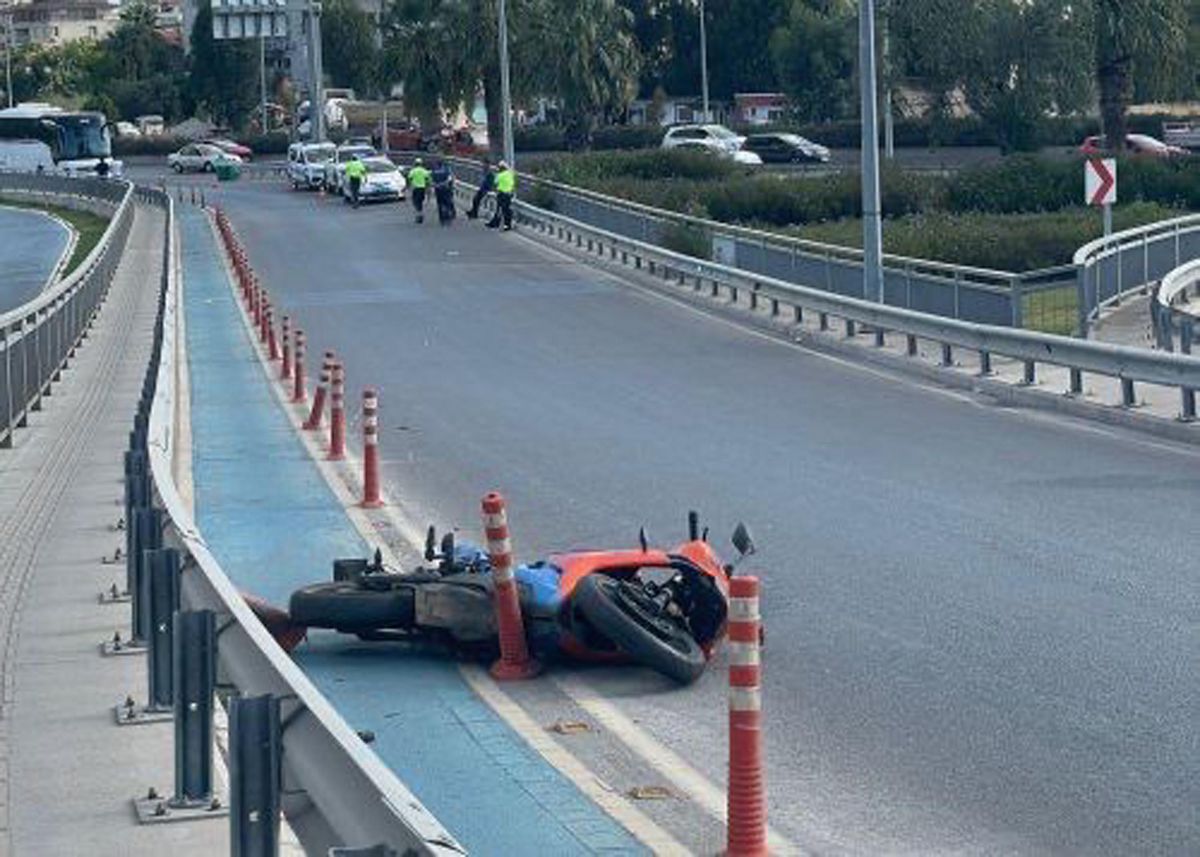 İzmir'de Motosiklet Kazası: 20 Yaşındaki Sürücü Hayatını Kaybetti