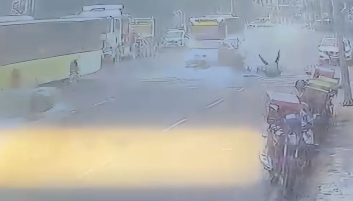 Kağıthane’de motokurye zincirleme kazaya neden oldu