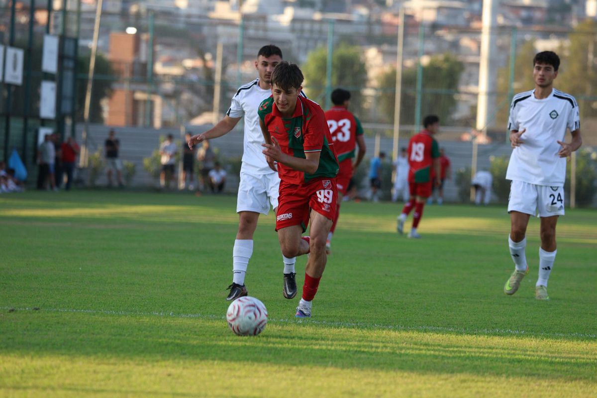 Karşıyaka transfer yasağını aşmak için amatör lisans formülüne başvurdu