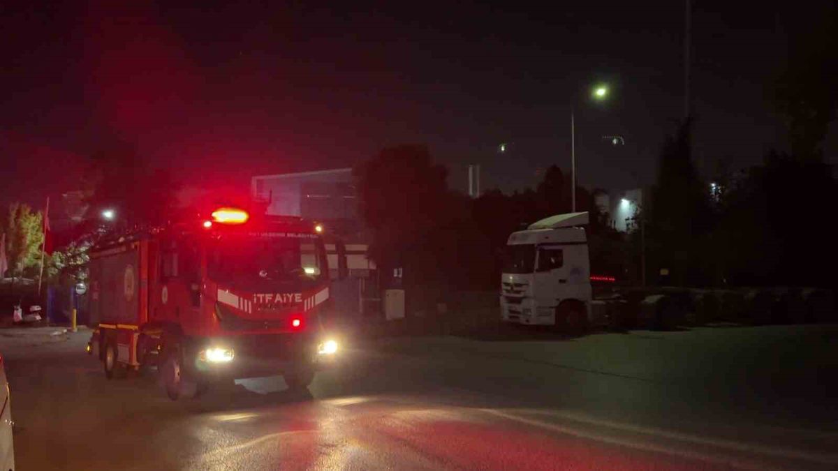 Gebze'de Fabrikada Nitrik Asit Sızıntısı
