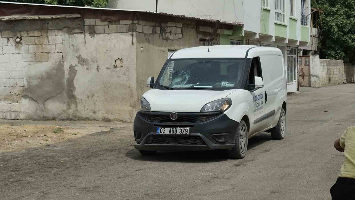 Adıyaman'da Motosiklet ile Otomobil Çarpıştı: 1 Yaralı