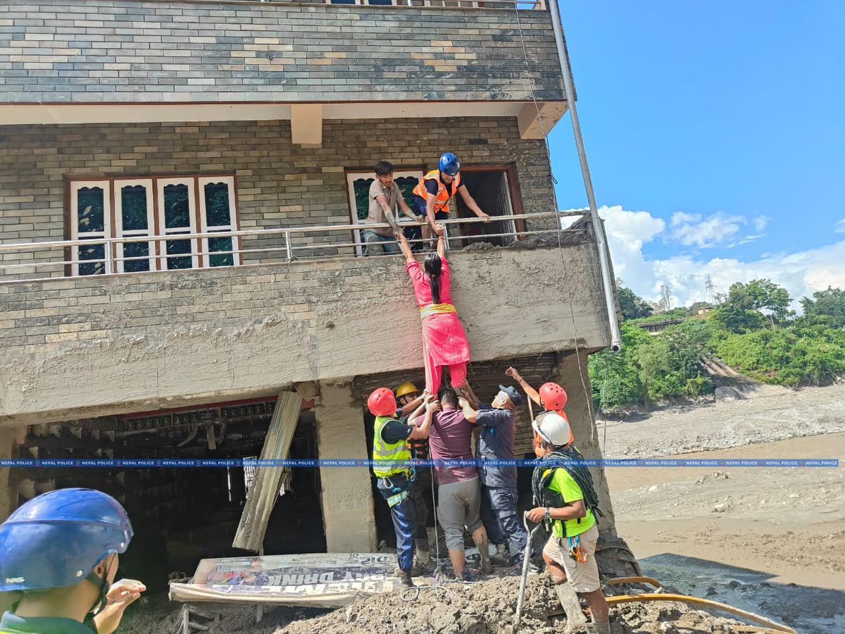 Nepal'de sel felaketinde can kaybı 676'ya yükseldi