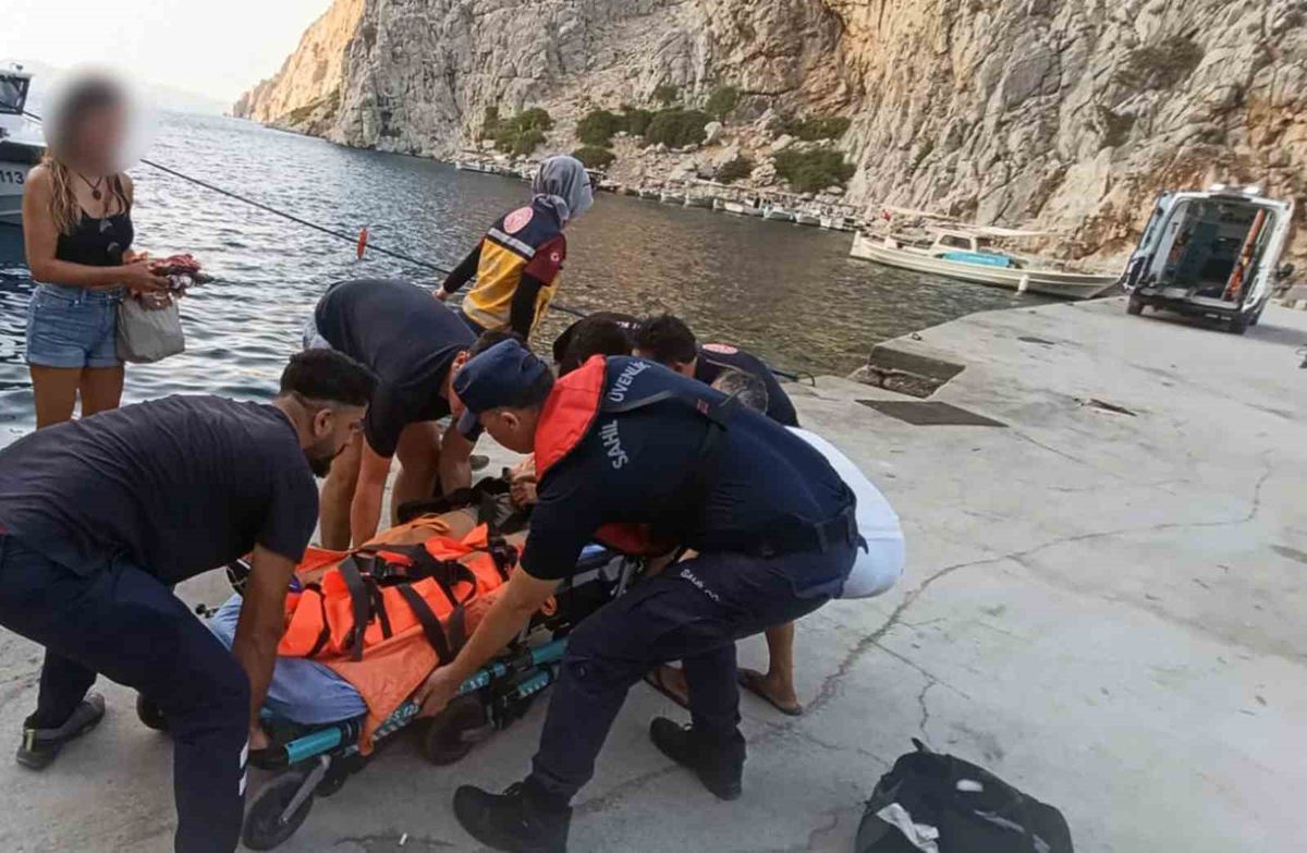 Marmaris'te Özel Teknede Yaralanan Kişi Sahil Güvenlikle Kurtarıldı