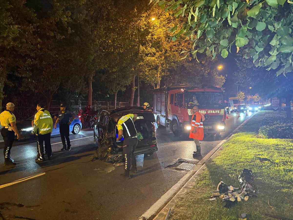 Bakırköy'de Zincirleme Trafik Kazası: 3 Yaralı