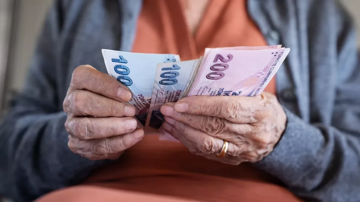 Tamamlayıcı Emeklilik Sistemi çıkmazda: İşçi ve işveren isyanda