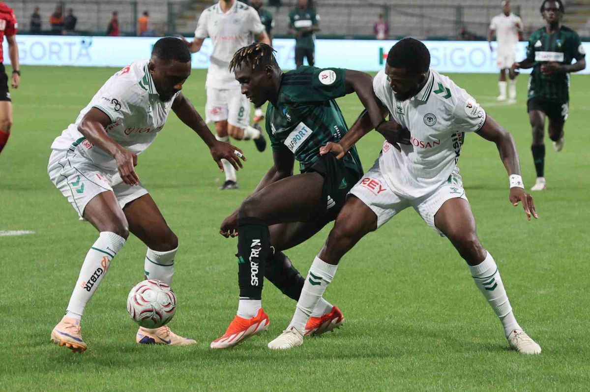 Konyaspor devreyi önde kapattı: 1-0