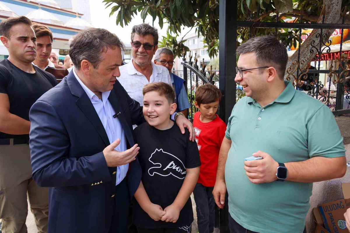 Bilecik Valisi Sözer, Vatandaşlarla Çay Eşliğinde Buluştu