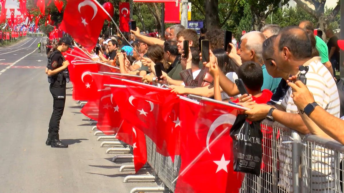 30 Ağustos Zafer Bayramı İstanbul'da Coşkuyla Kutlandı