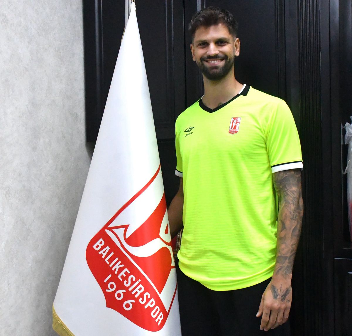 Balıkesirspor, Kaleci Arda Akbulut ile 2 Yıllık Sözleşme İmzaladı